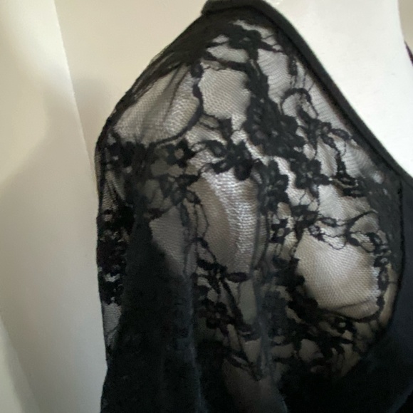 Torrid Black Lace Short Sleeve Soft Stretch Raglan Foxy Tee- Sz- 3X - Picture 4 of 15